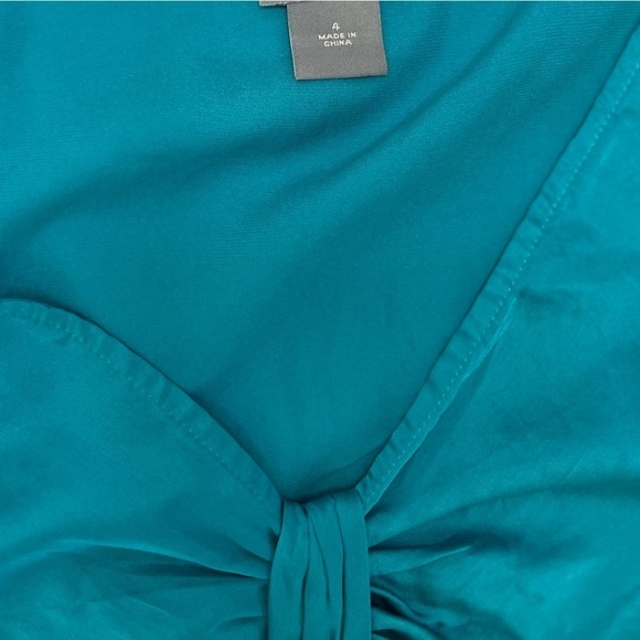 Ann Taylor Factory Green V-Neck Sleeveless Blouse Women's Size 4 - Picture 14 of 14